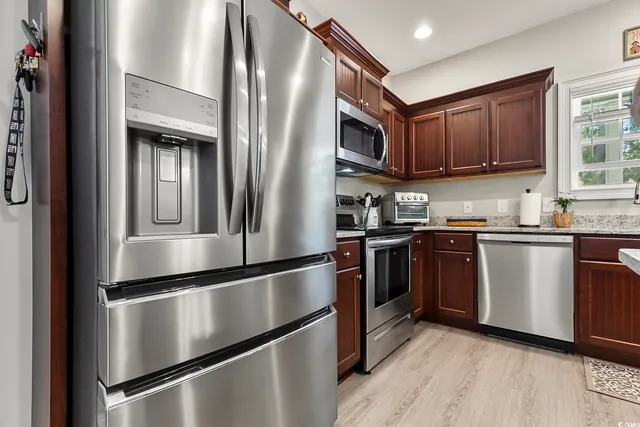 $292,500 | 212 Baylee Circle, Galivants Ferry, SC 29544