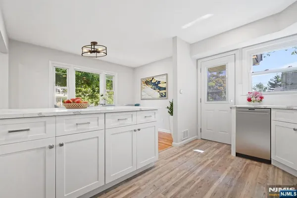 $3,600 | 100 Cortlandt Place, Tenafly, NJ 07670