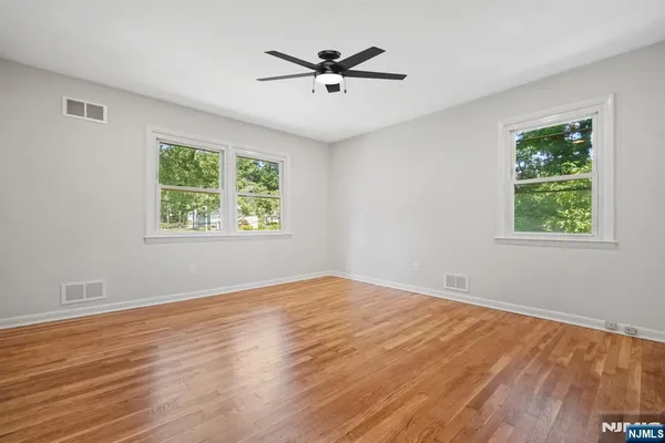 $3,600 | 100 Cortlandt Place, Tenafly, NJ 07670