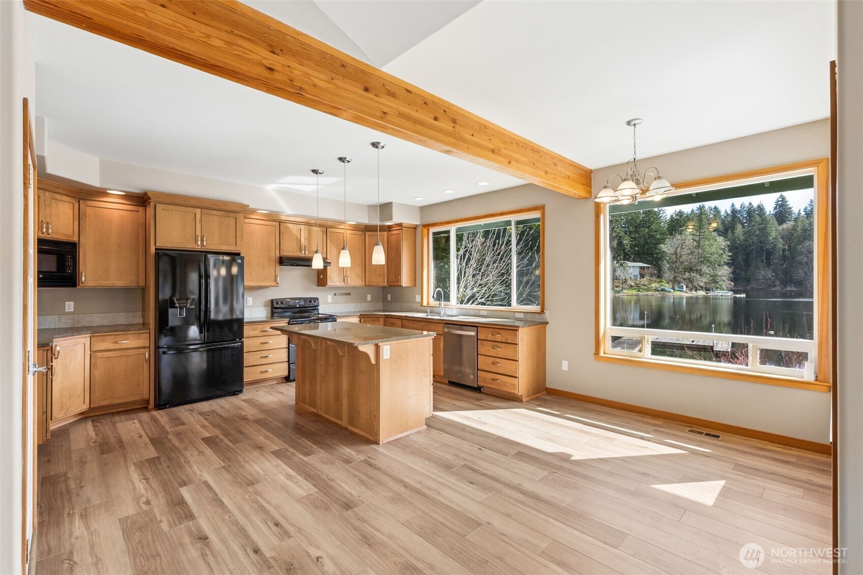 4405 Thornton Road Southeast Olympia, WA 98513 - Photo 12 of 37