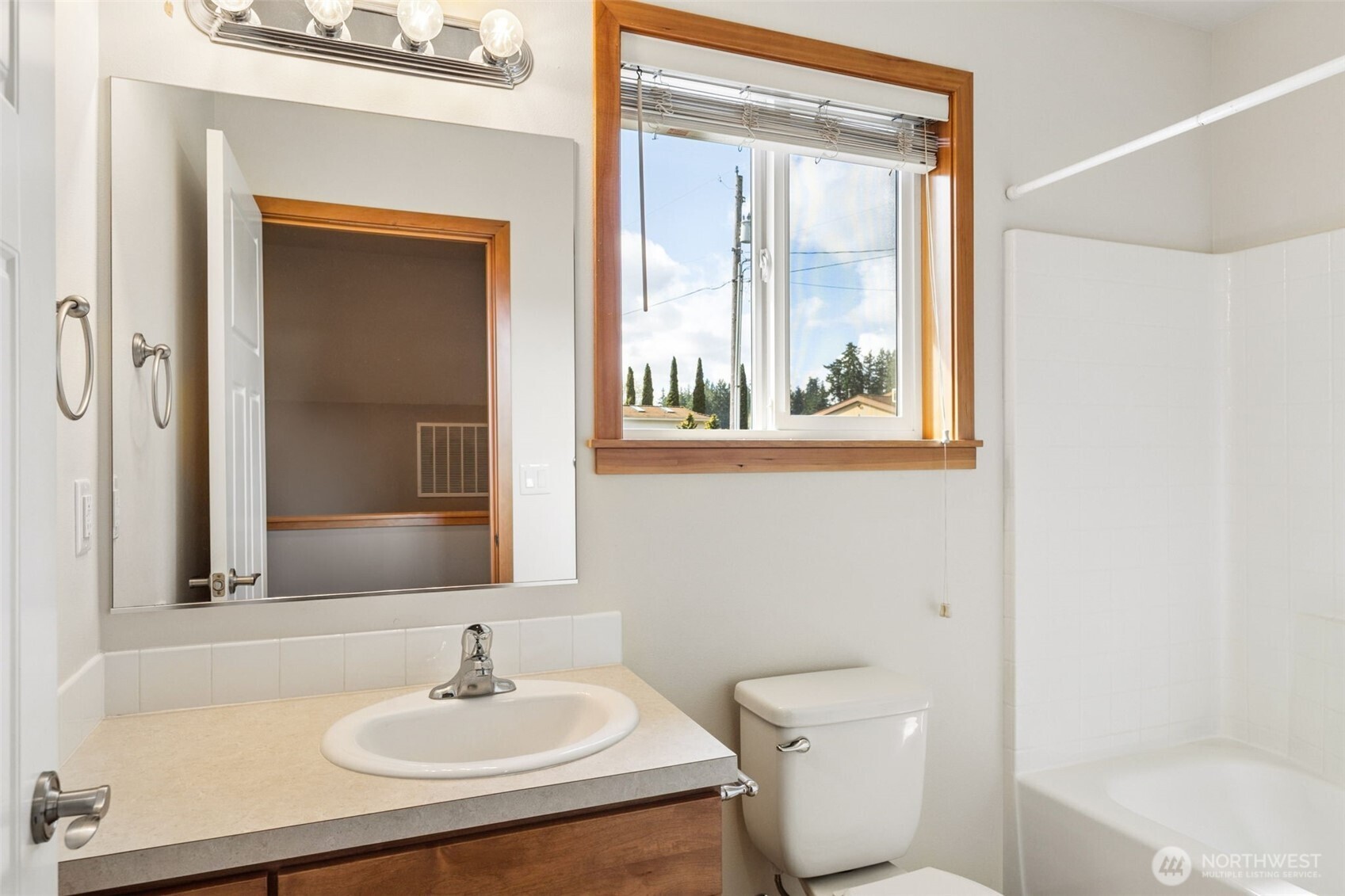 4405 Thornton Road Southeast Olympia, WA 98513 - Photo 29 of 37