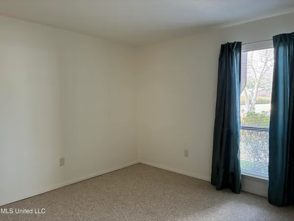 $153,400 | 107 Molokai Villiage, Unit B, Diamondhead, MS 39525