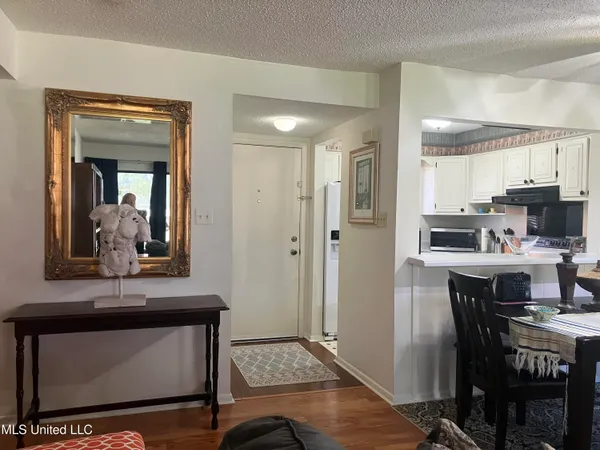 $153,400 | 107 Molokai Villiage, Unit B, Diamondhead, MS 39525