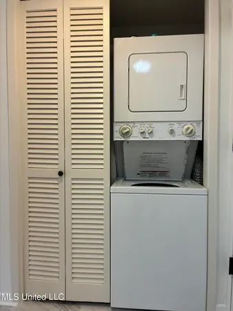 $153,400 | 107 Molokai Villiage, Unit B, Diamondhead, MS 39525