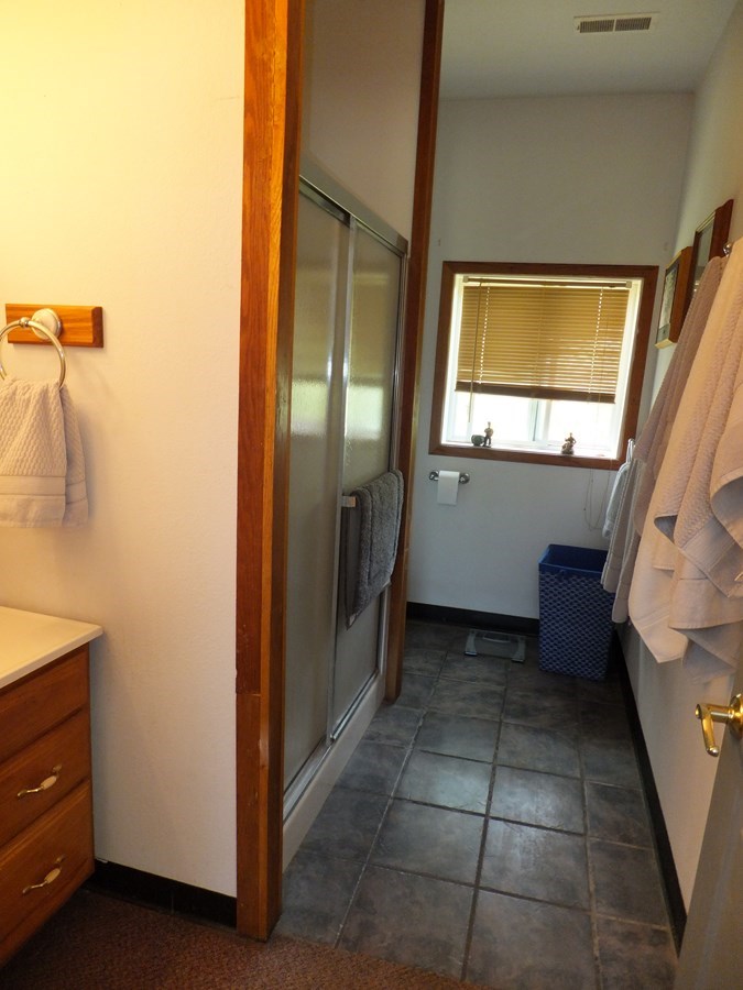 3818 North Reynolds Road Interlochen, MI 49643 - Photo 13 of 47 1833330-12.JPG