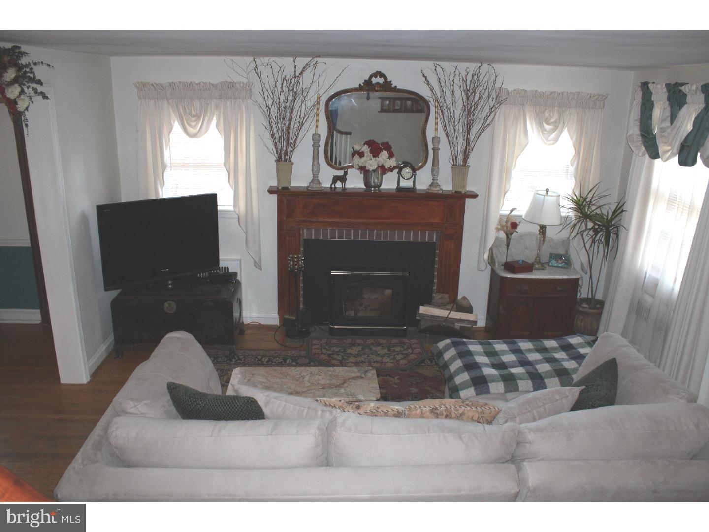 37 Fairfield Road Havertown, PA 19083 - Photo 3 of 24