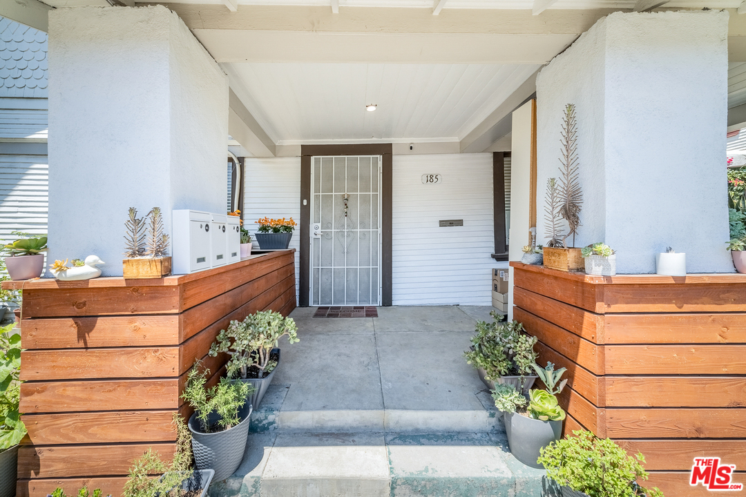 185 South Virgil Avenue Los Angeles, CA 90004 - Photo 5 of 31