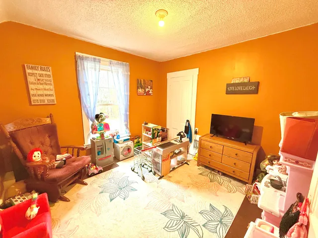 $199,000 | 38-40 Prospect Street, Springfield, VT 05156