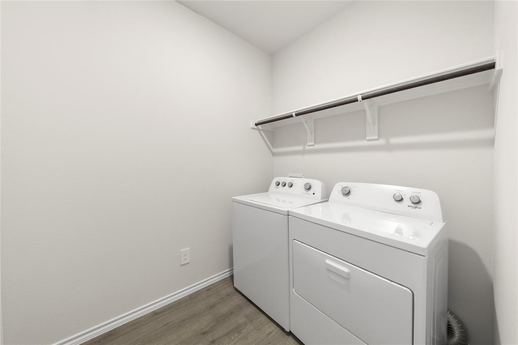 3400 Rendezvous Way Sherman, TX 75090 - Photo 10 of 17 a utility room with dryer and washer
