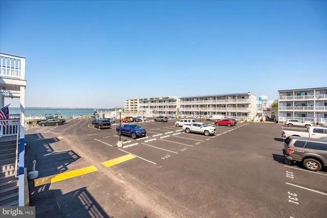 a car parked in front of a building