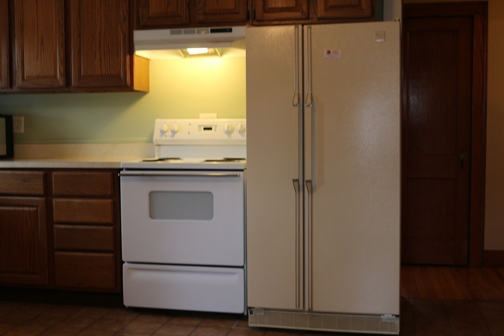 73-77 Decatur Street Springfield, MA 01151 - Photo 8 of 30