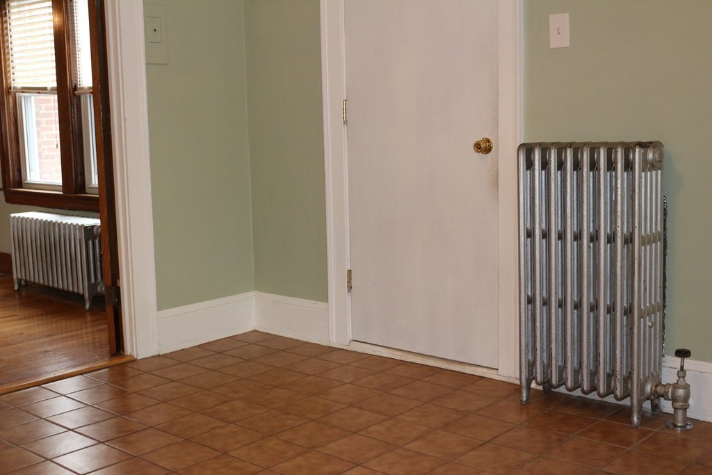 73-77 Decatur Street Springfield, MA 01151 - Photo 9 of 30