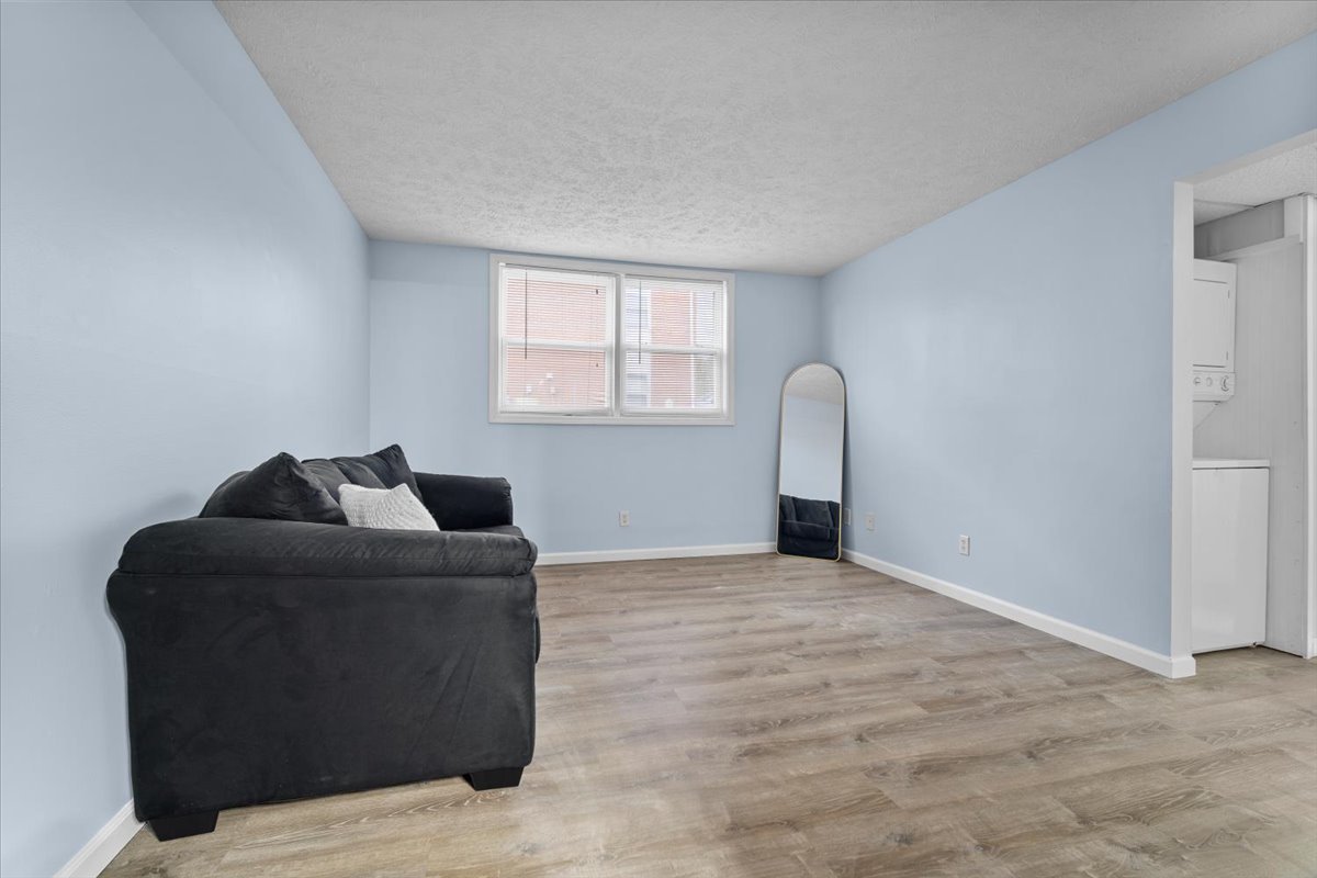 10 Willedrob Road, Unit 7 Bloomington, IL 61701 - Photo 9 of 17 Gallery Image 9
