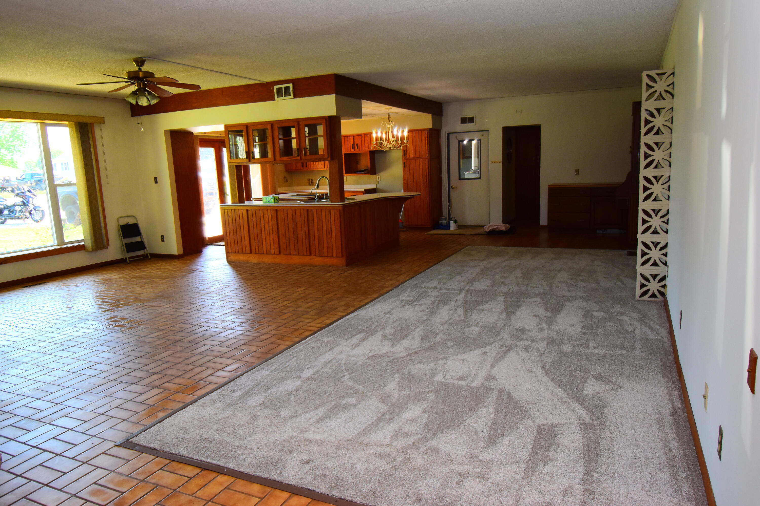 853 West Keil Road New Holstein, WI 53061 - Photo 9 of 26 great rm