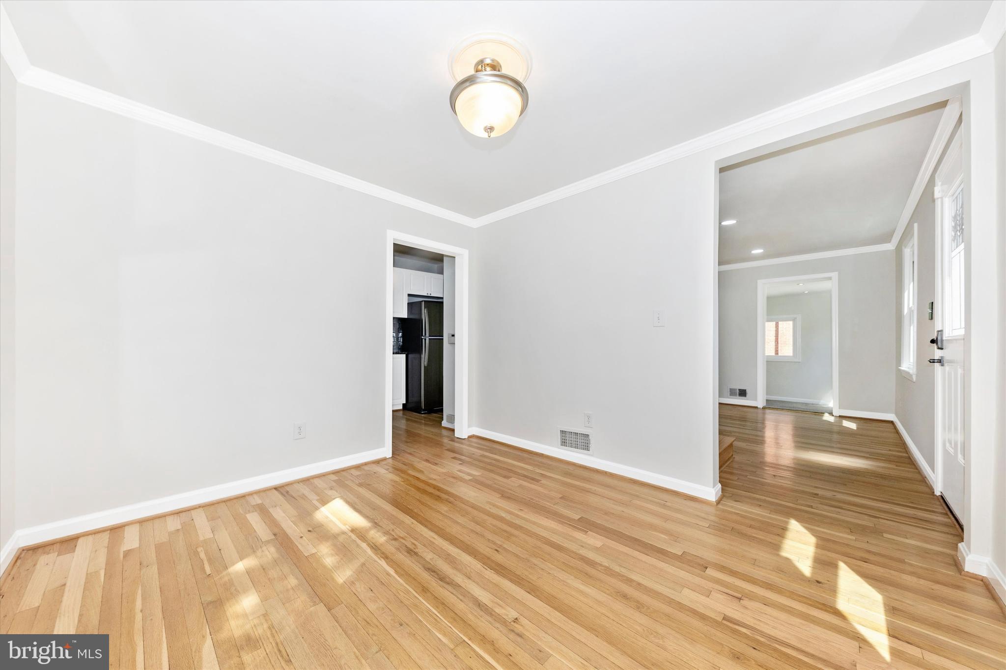 2714 Arvin Street Silver Spring, MD 20902 - Photo 19 of 54 Dining Room