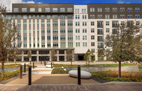 $2,082 | 8900 Six Pines Drive, Unit 125, The Woodlands, TX 77380