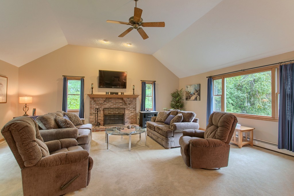 88 Spectacle Pond Road Littleton, MA 01460 - Photo 7 of 30 Gallery Image 7