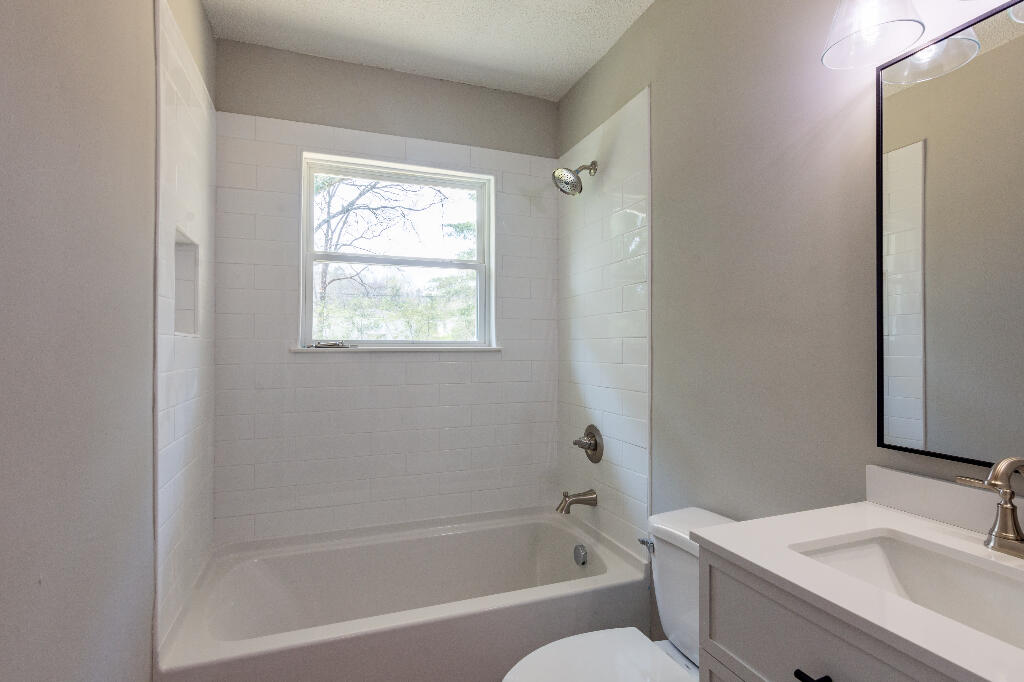 1422 Carousel Road Chattanooga, TN 37411 - Photo 24 of 41 23