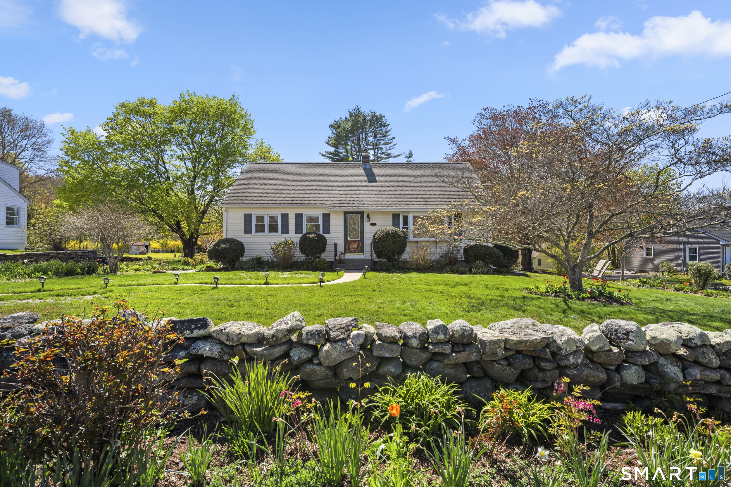 1309 Flanders Road Groton, CT 06355 - Photo 3 of 40