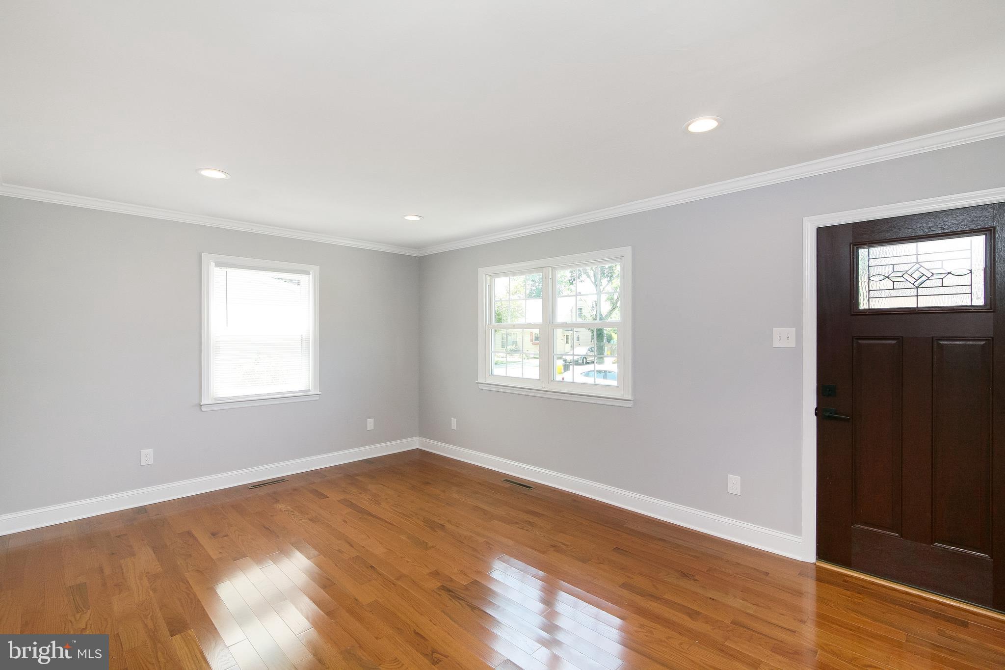 481 Alexander Avenue Maple Shade, NJ 08052 - Photo 4 of 42