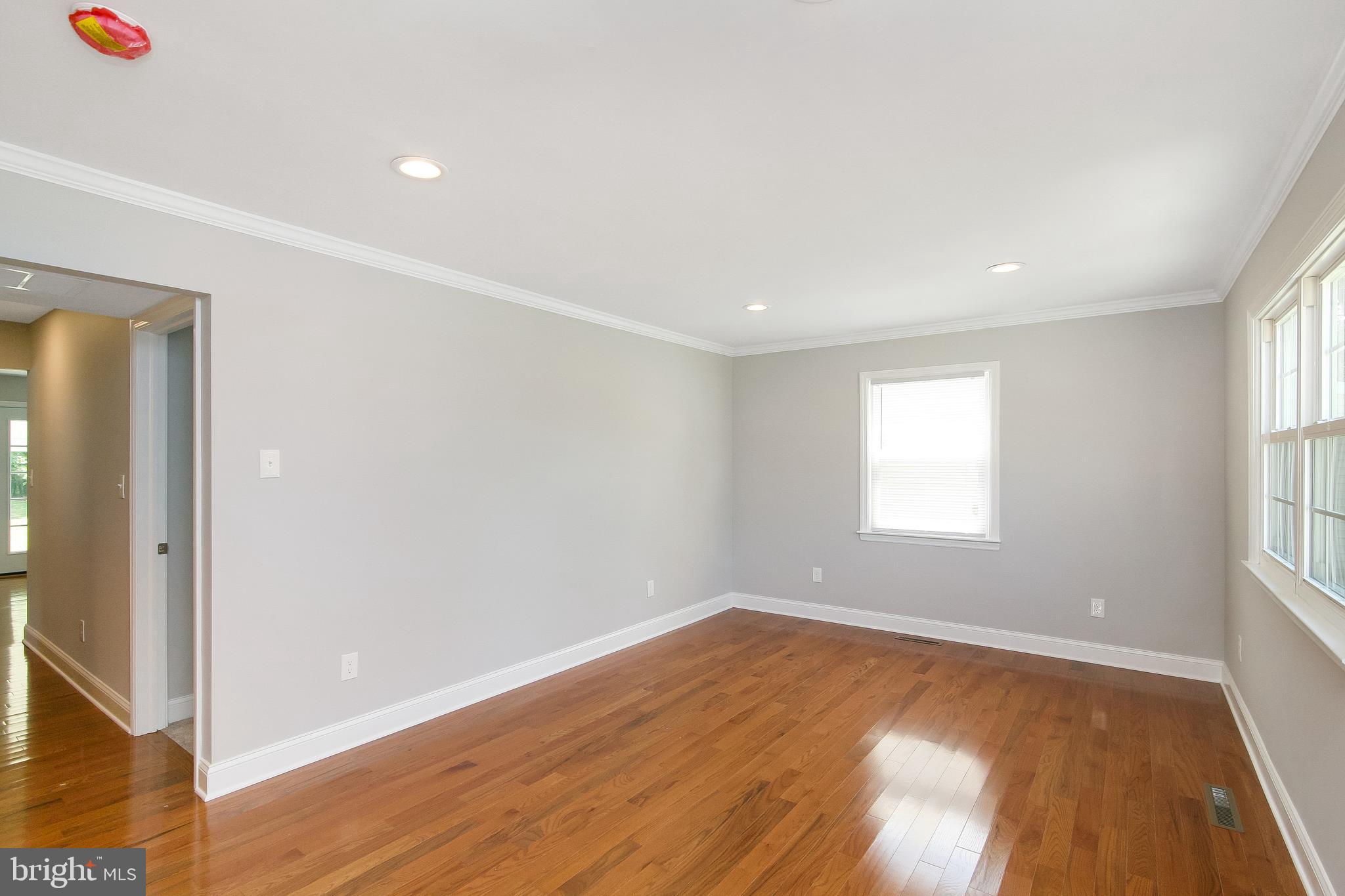 481 Alexander Avenue Maple Shade, NJ 08052 - Photo 5 of 42