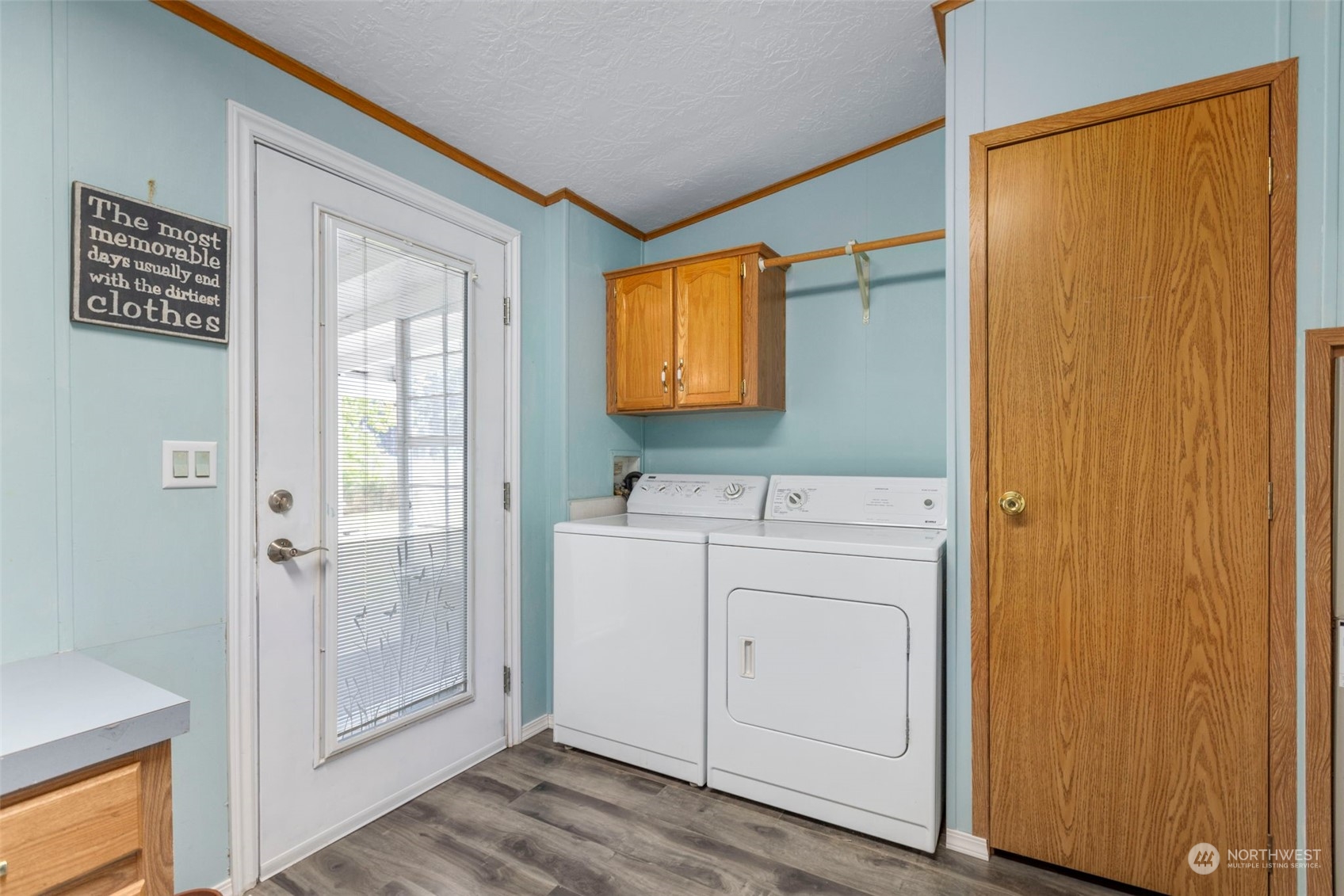 8638 173rd Avenue Southwest Rochester, WA 98579 - Photo 26 of 40 a utility room with dryer and washer