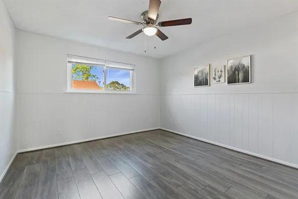 $1,950 | 2324 Shadowdale Drive, Unit 294, Houston, TX 77043