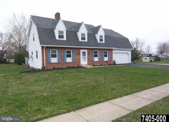 1750 Topaz Road York, PA 17408 - Photo 1 of 25 Gallery Image 1