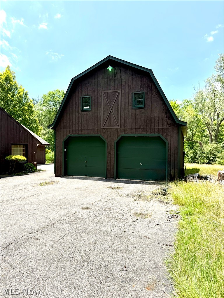 12590 Rockhaven Road Chesterland, OH 44026 - Photo 5 of 25