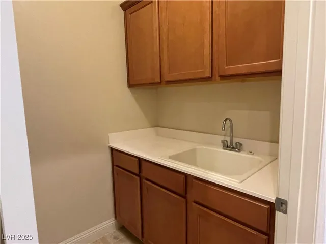 $2,350 | 315 Bridgeton Cross Court, Las Vegas, NV 89148
