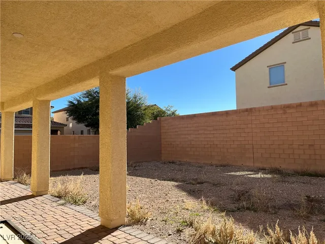 $2,350 | 315 Bridgeton Cross Court, Las Vegas, NV 89148