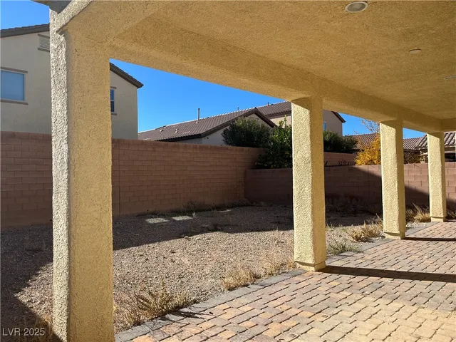 $2,350 | 315 Bridgeton Cross Court, Las Vegas, NV 89148