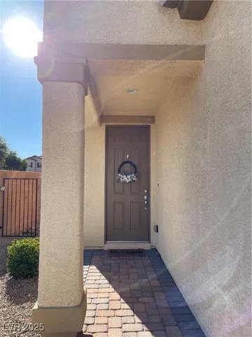 $2,350 | 315 Bridgeton Cross Court, Las Vegas, NV 89148