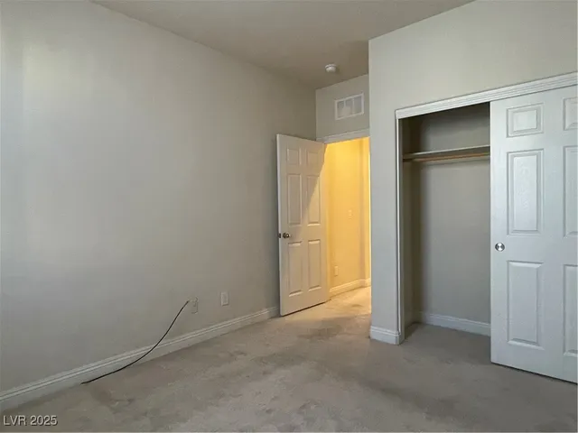 $2,350 | 315 Bridgeton Cross Court, Las Vegas, NV 89148