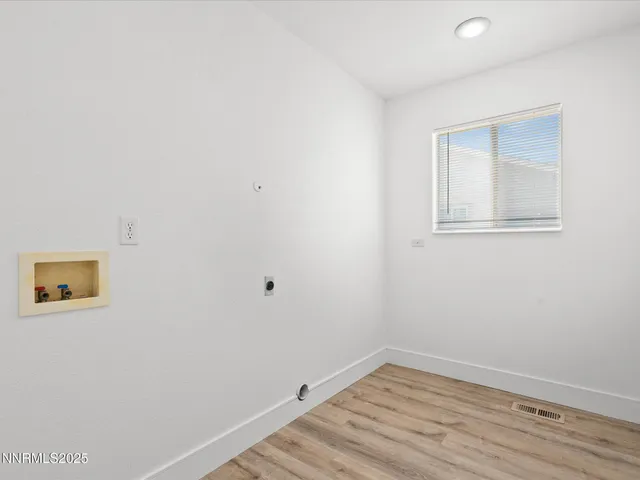 $2,700 | 8040 Monterey Shores Drive, Reno, NV 89506