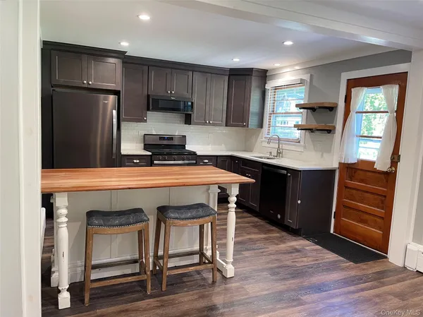 $4,500 | 77 Boulevard Avenue, Greenlawn, NY 11740