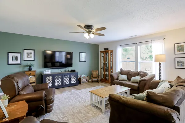 $249,900 | 1304 Ellington Drive, Shelbyville, IN 46176