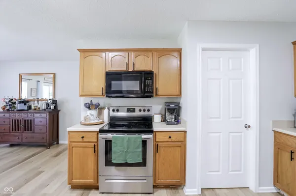 $249,900 | 1304 Ellington Drive, Shelbyville, IN 46176