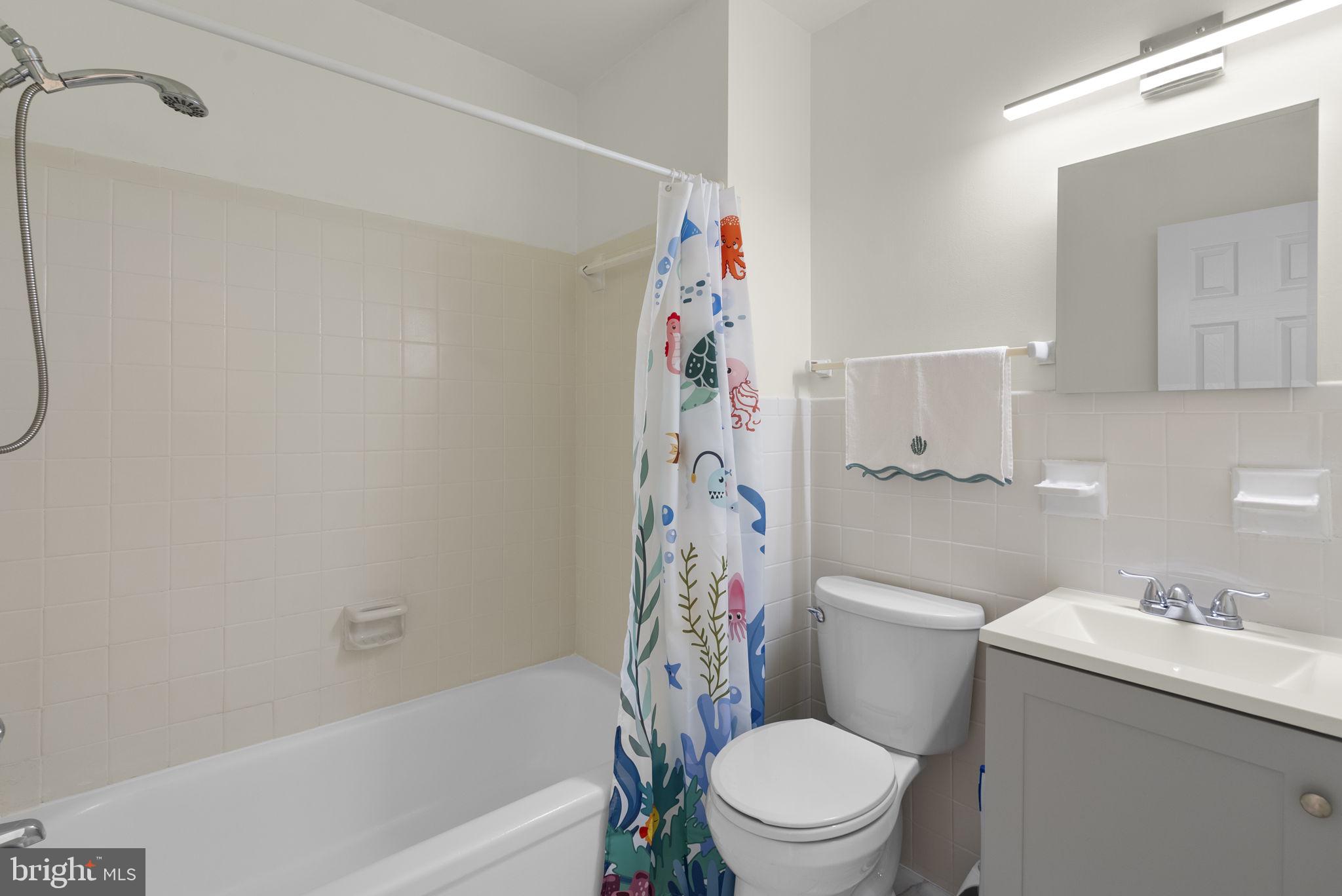 8002 Inverness Ridge Road Potomac, MD 20854 - Photo 33 of 46