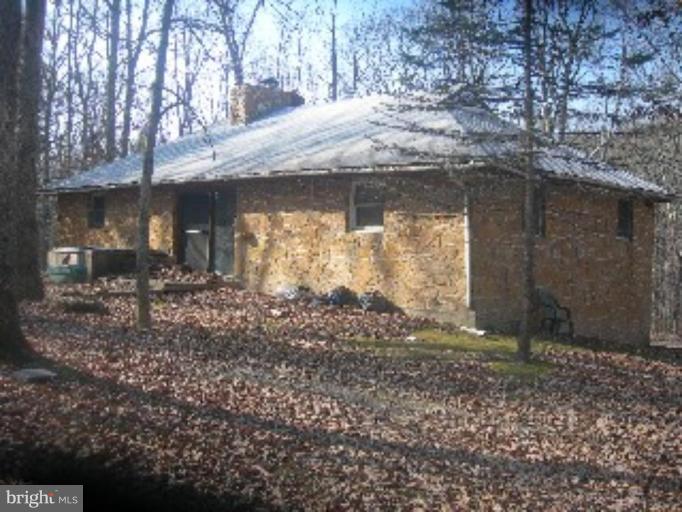 924 Whiskey Still Road Berkeley Springs, WV 25411 - Photo 1 of 1 Exterior (Main)