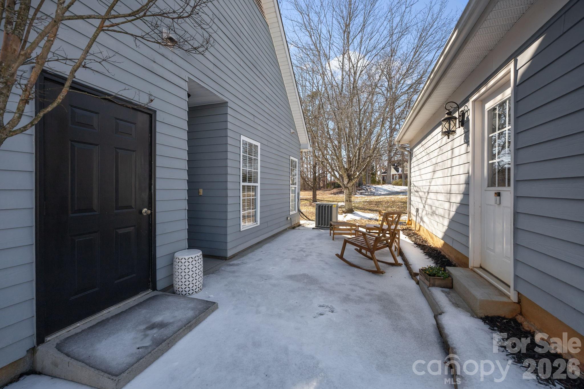 8111 Bud Henderson Road Huntersville, NC 28078 - Photo 28 of 39 a view of backyard with seating space