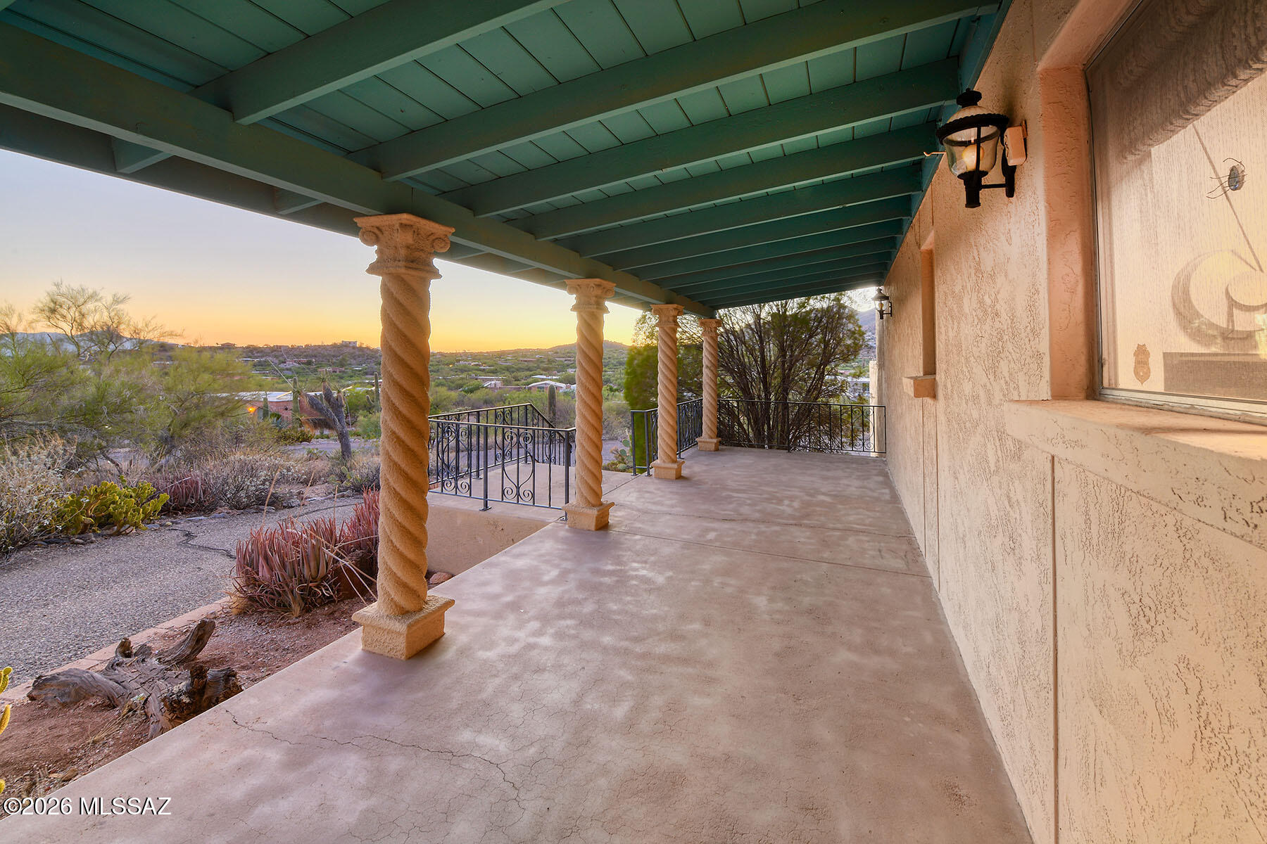 6520 North Pontatoc Road Tucson, AZ 85718 - Photo 3 of 19 Front Porch
