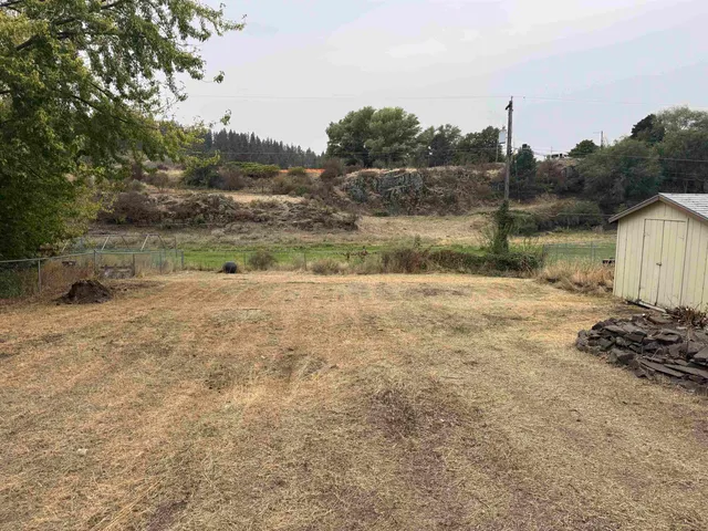 $1,675 | 17404 East 6th Avenue, Spokane Valley, WA 99016