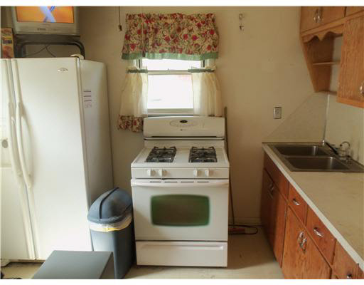 55279 Sundown Road South Bend, IN 46628 - Photo 3 of 12