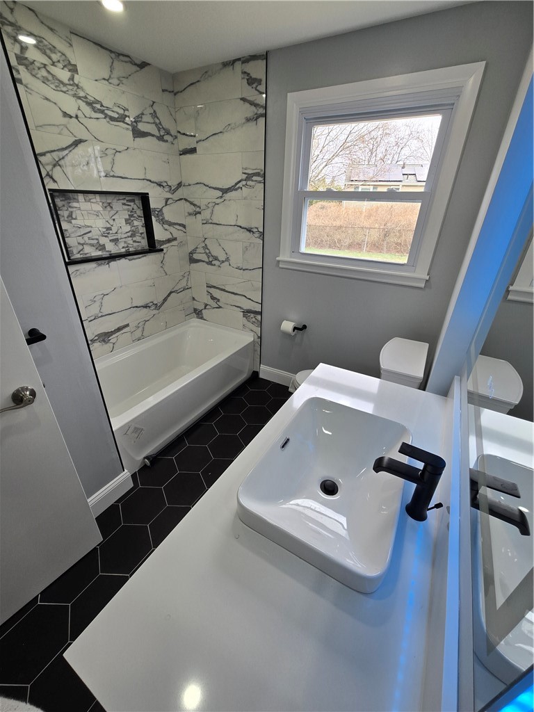 10 Wagon Wheel Lane Woonsocket, RI 02895 - Photo 8 of 18