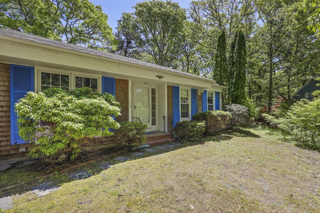 304 Round Cove Road Chatham, MA 02633 - Photo 2 of 30