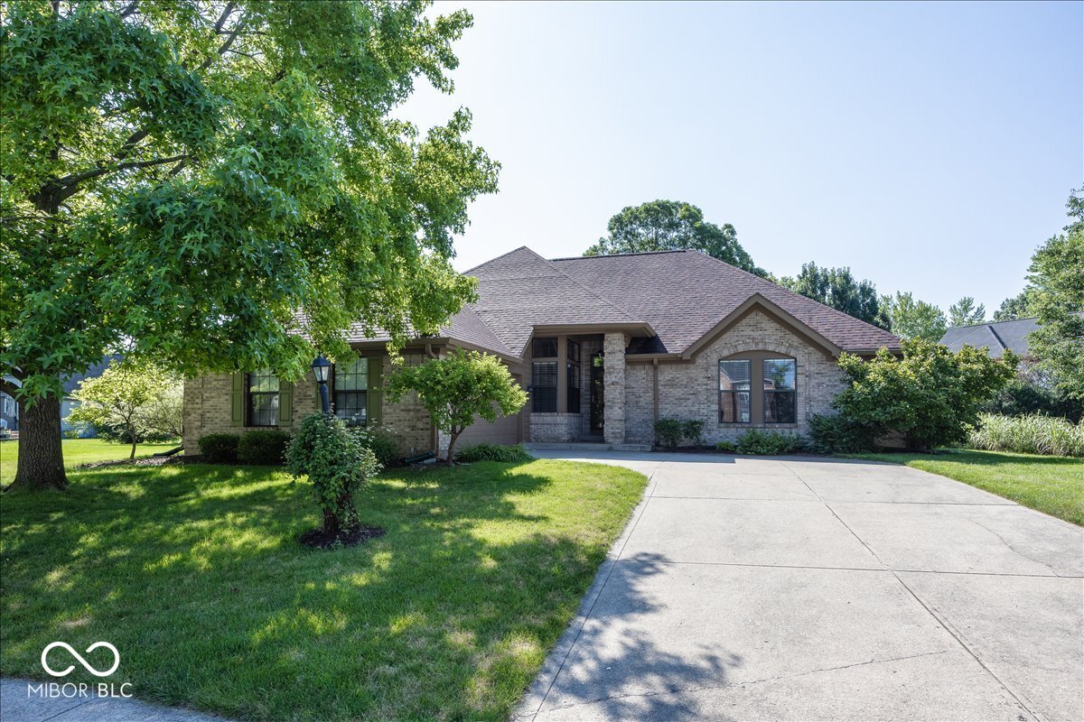 11179 Avery Row Fishers, IN 46038 - Photo 1 of 34