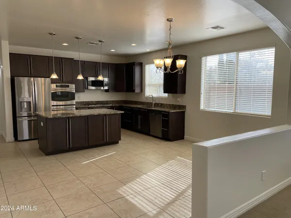 $3,295 | 23130 North 40th Place, Phoenix, AZ 85050