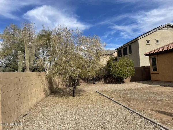 $3,295 | 23130 North 40th Place, Phoenix, AZ 85050