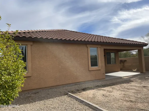 $3,295 | 23130 North 40th Place, Phoenix, AZ 85050